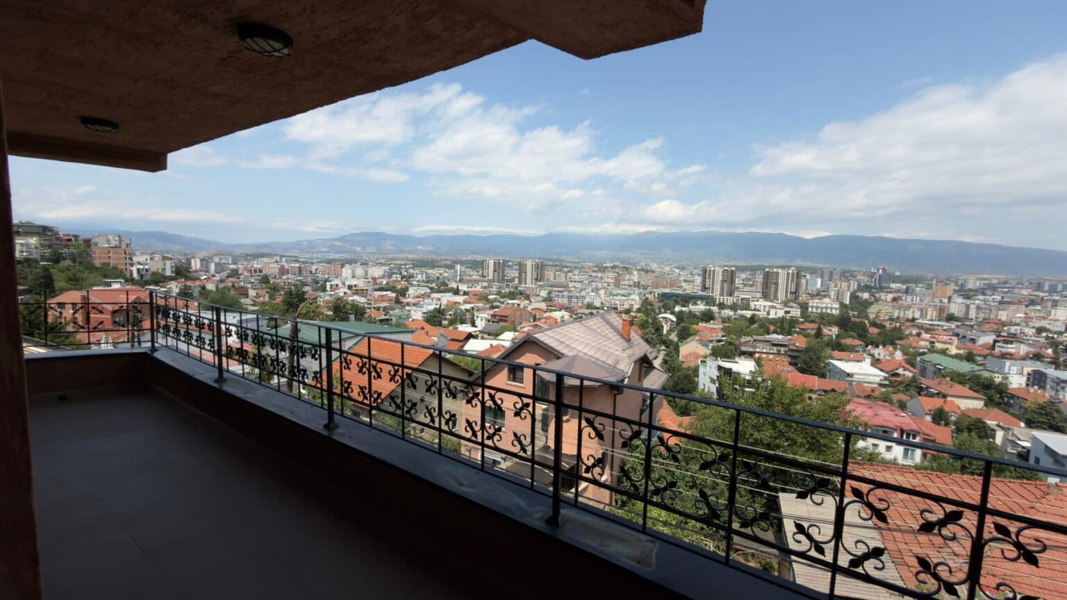 Apartment 150m² in Crniche - For Rent - Skopje - Image 6