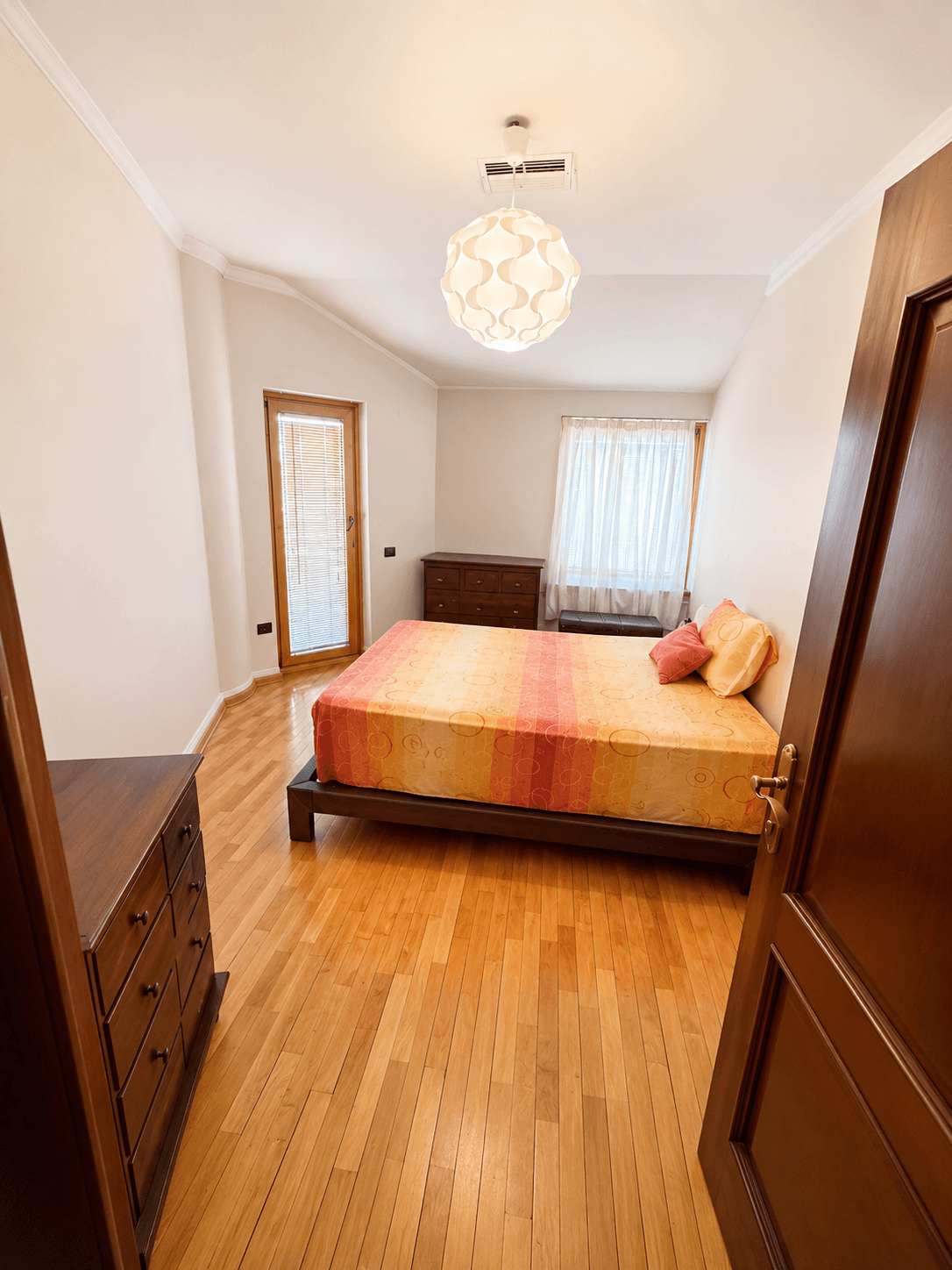 Apartment 170m2 in Center - For Rent - Skopje - Image 5