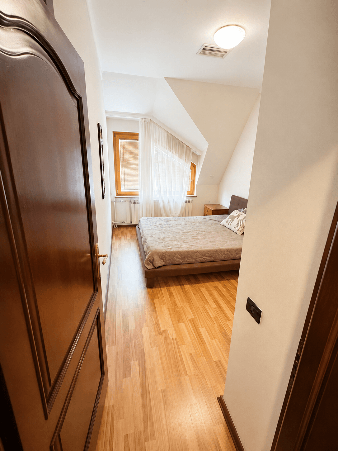 Apartment 170m2 in Center - For Rent - Skopje - Image 6
