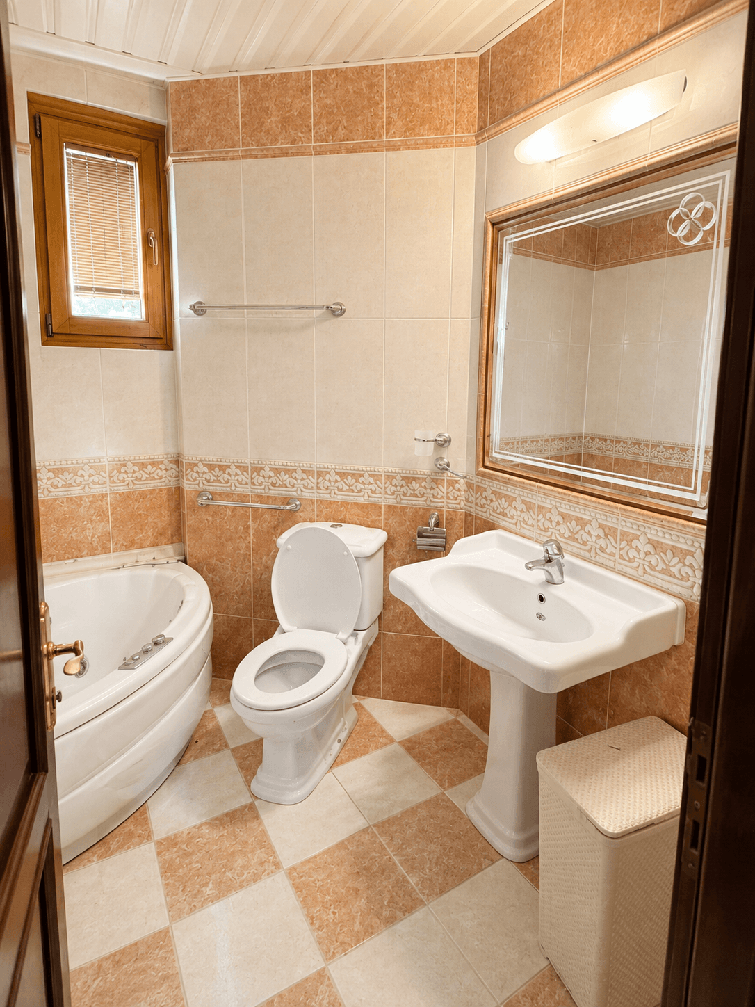 Apartment 170m2 in Center - For Rent - Skopje - Image 9