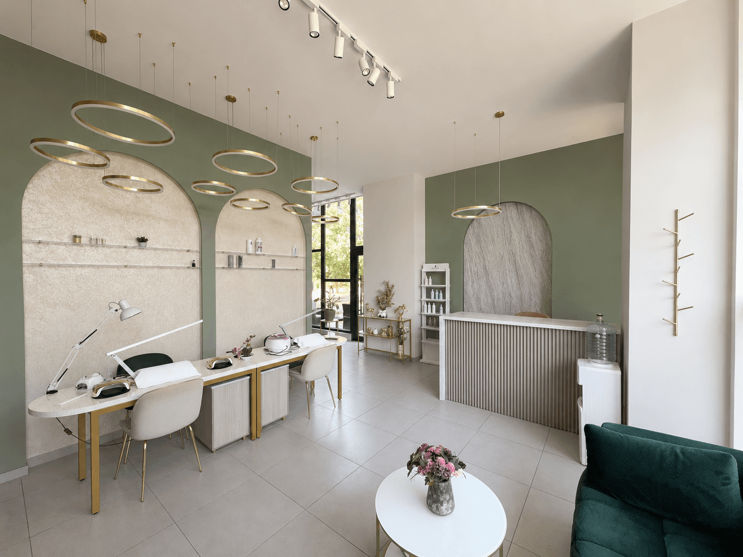 Fully Equipped Beauty Salon for Rent 90 m² in Karpos - 3