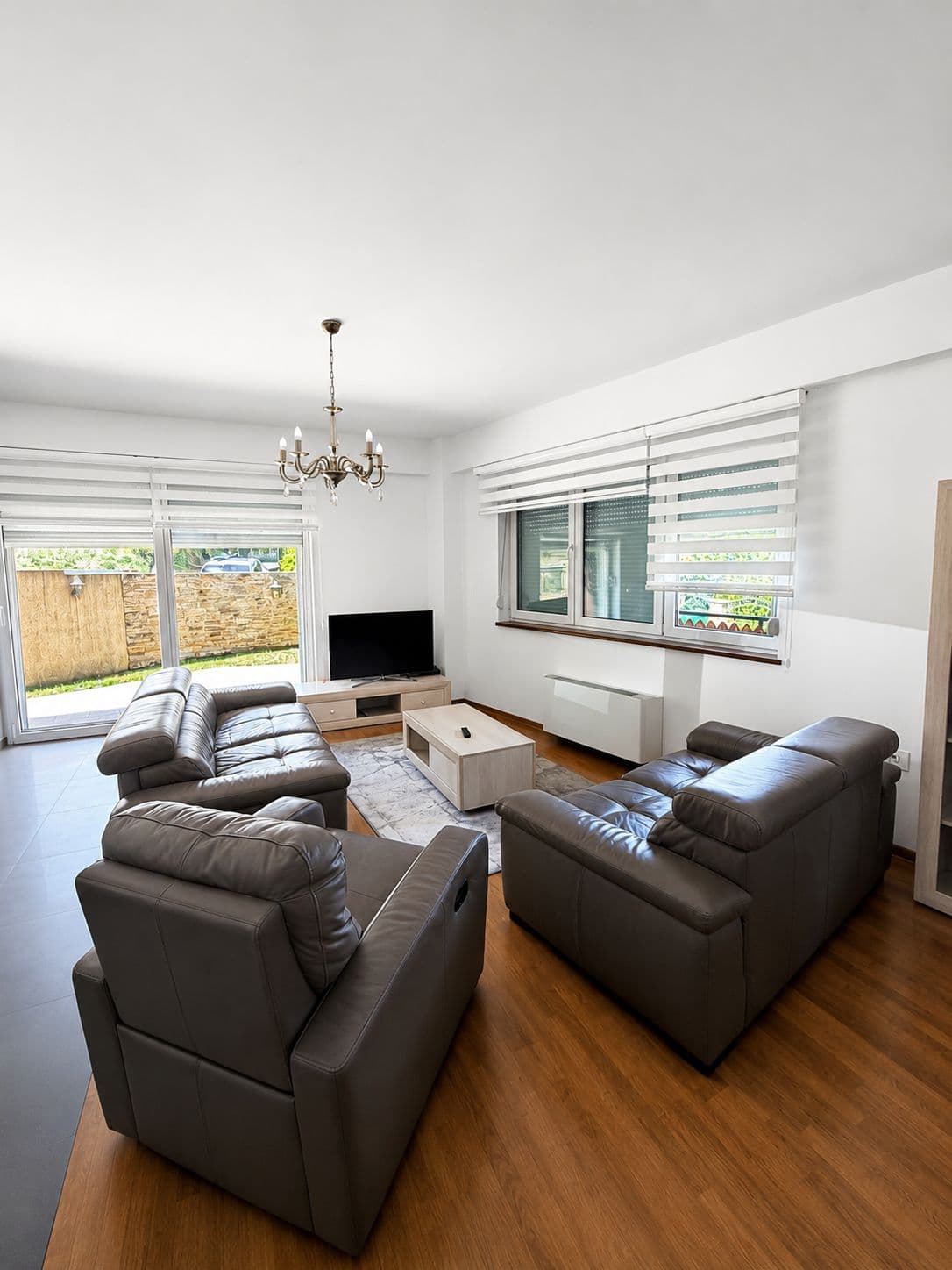 Apartment 120m2 on Vodno - For Rent - Vodno