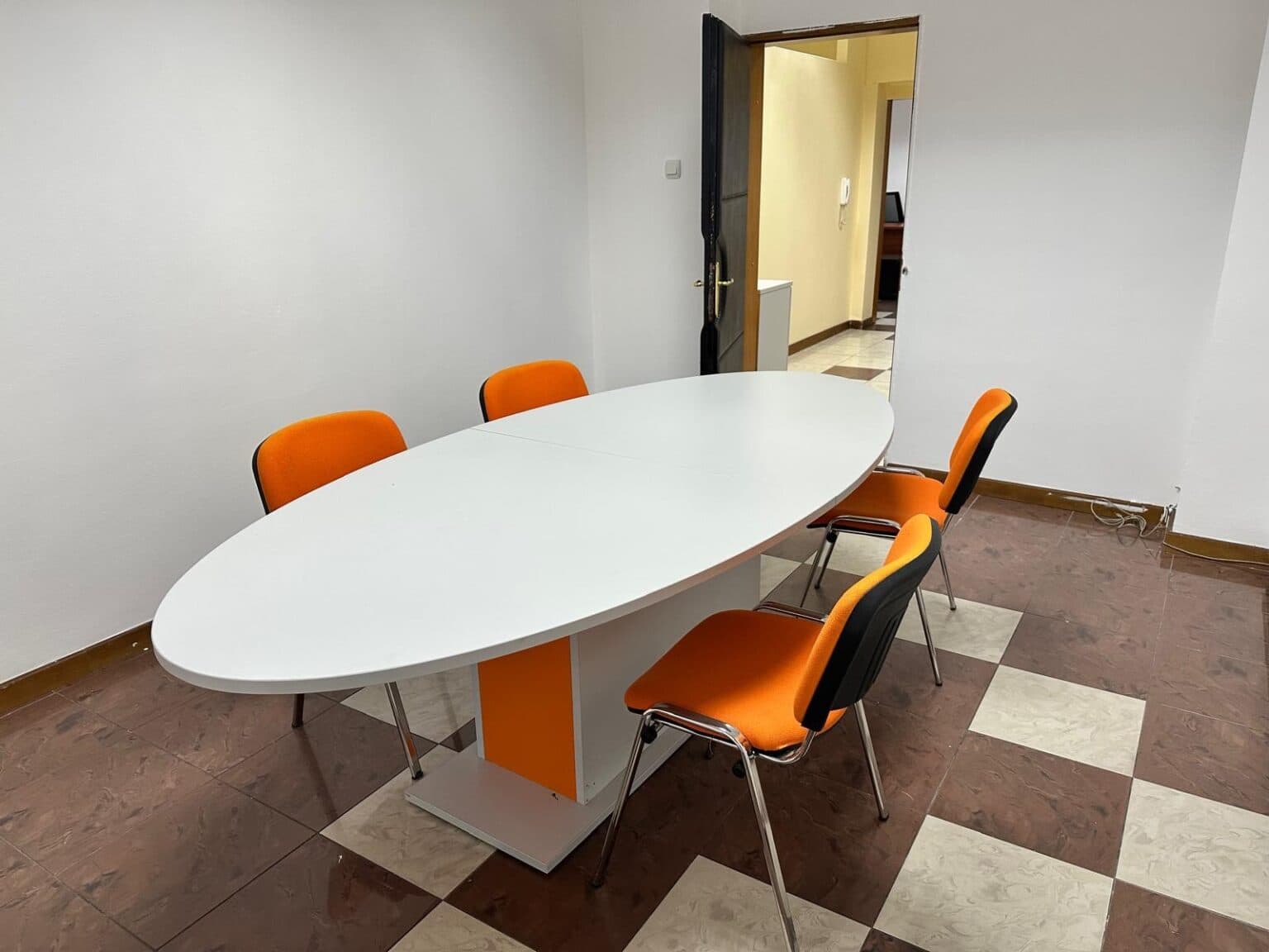 Office space in Centar 70 m² - For Rent - Centar - Image 7