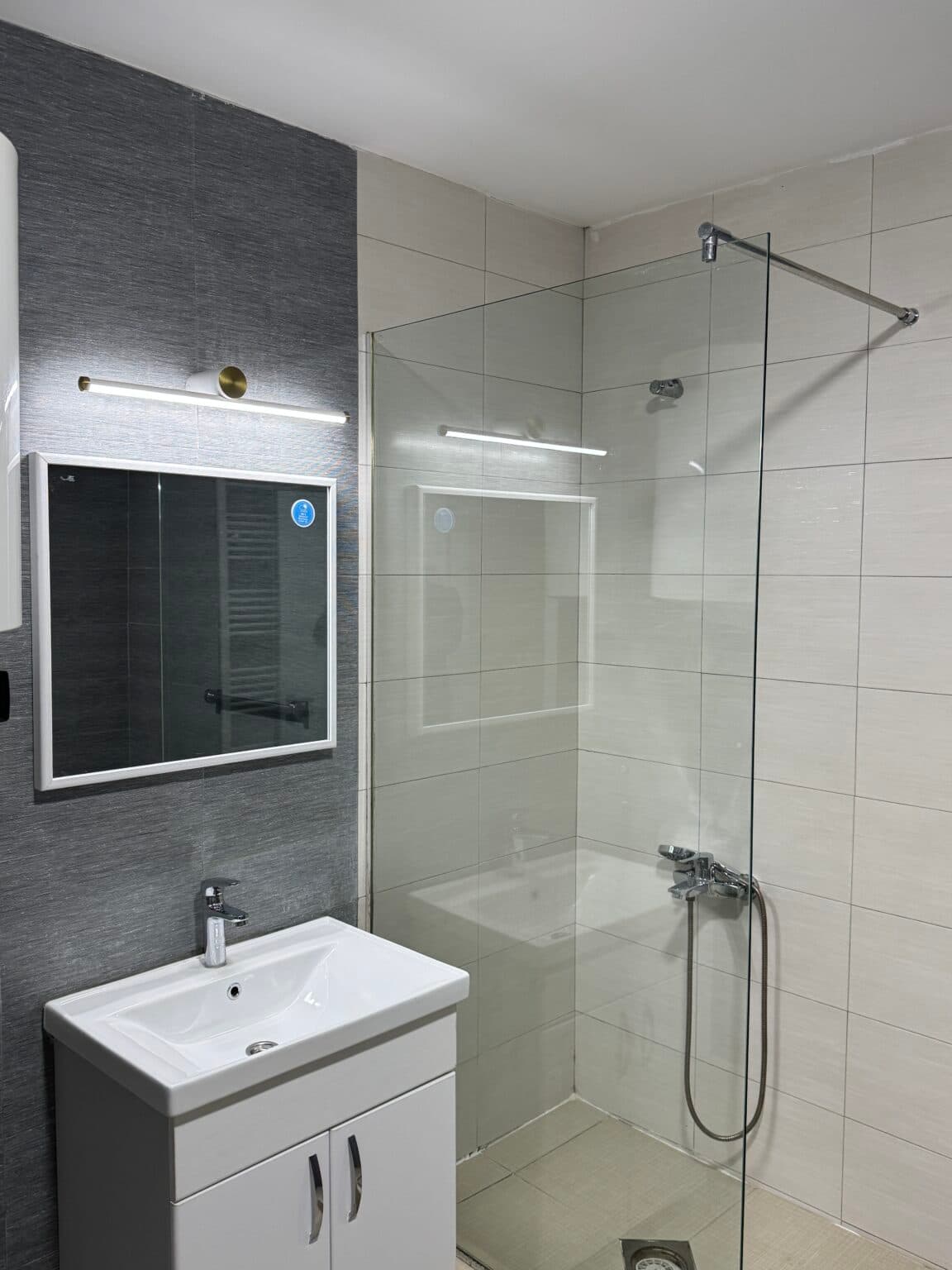 Стан 107м2 во Park Residence - За Изнајмување - Скопје - Слика 14