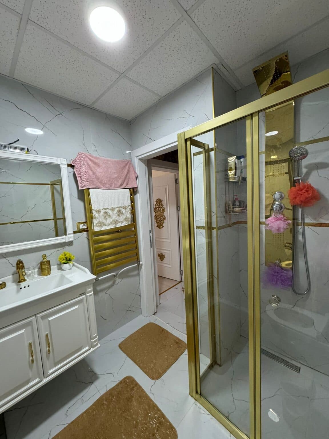 Apartment 140м2 in Chair - For Sale - Skopje - Image 16