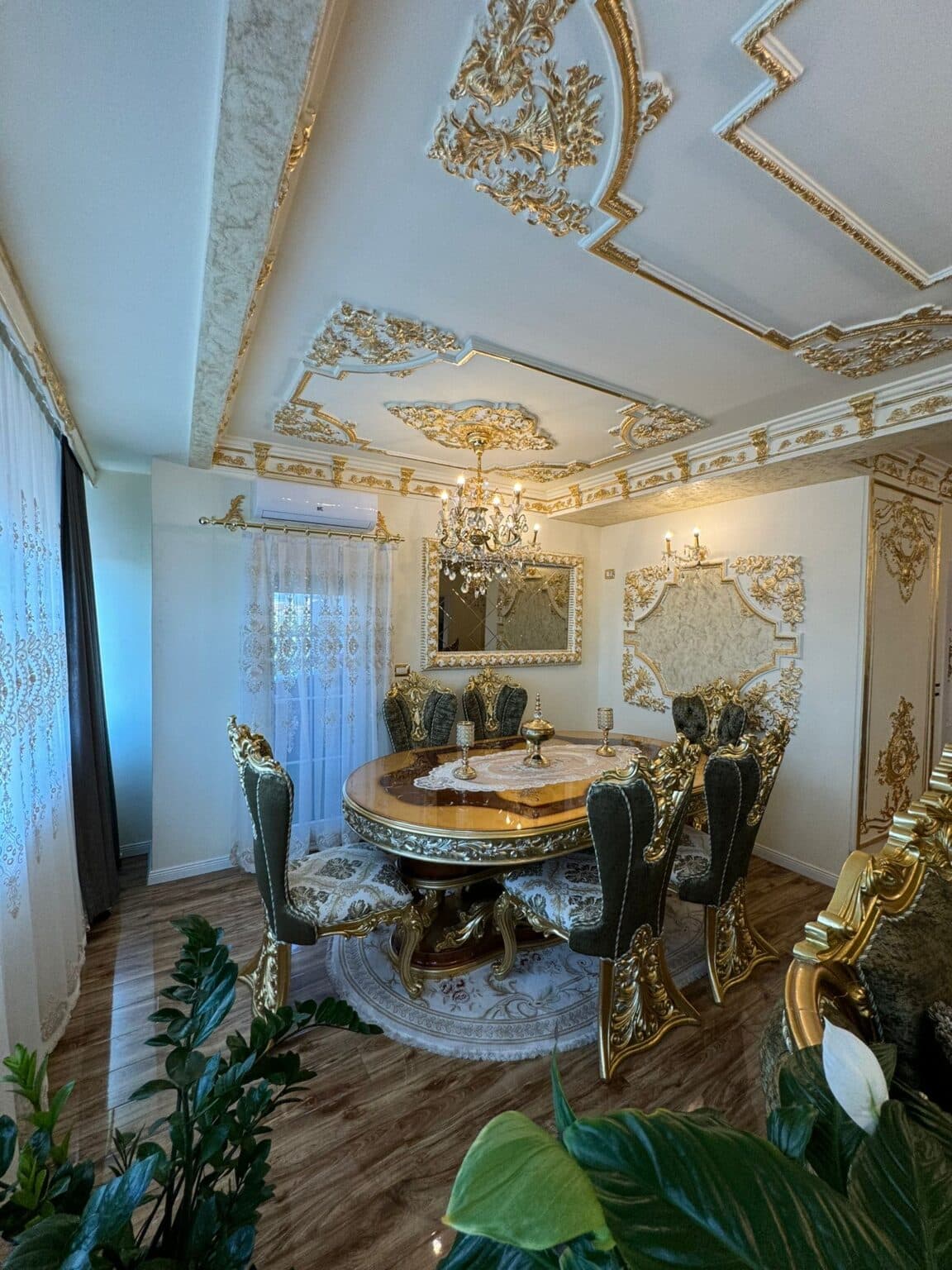 Apartment 140м2 in Chair - For Sale - Skopje - Image 11