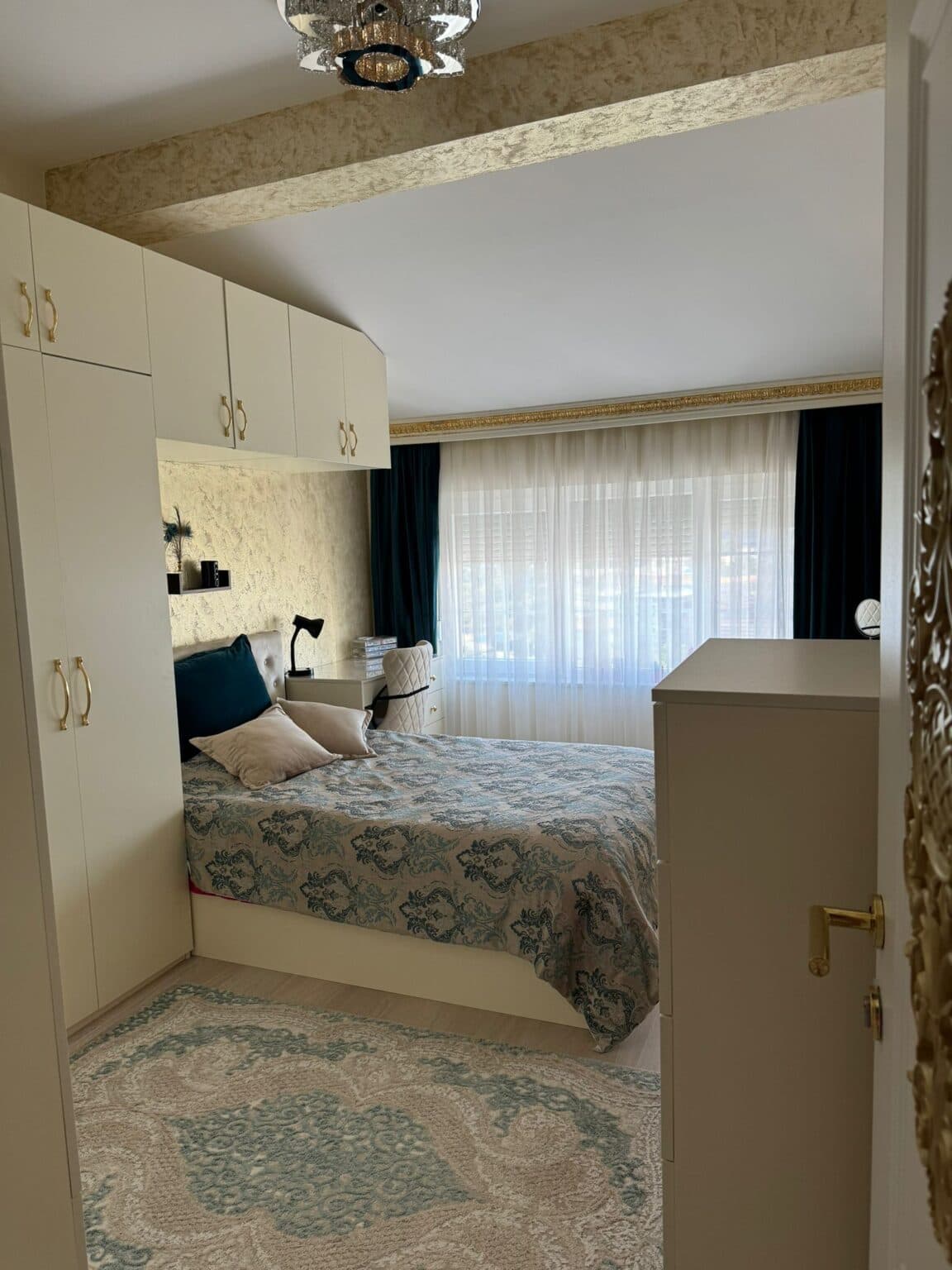 Apartment 140м2 in Chair - For Sale - Skopje - Image 22