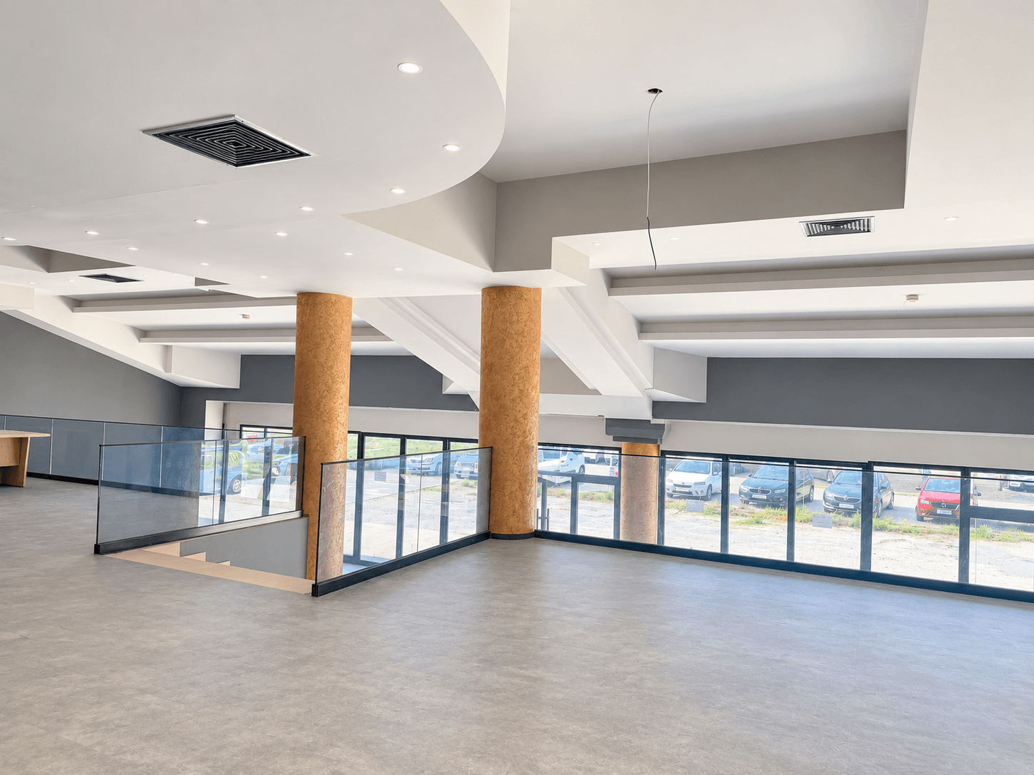 Commercial Space for Rent 618m² - For Rent - Kisela Voda