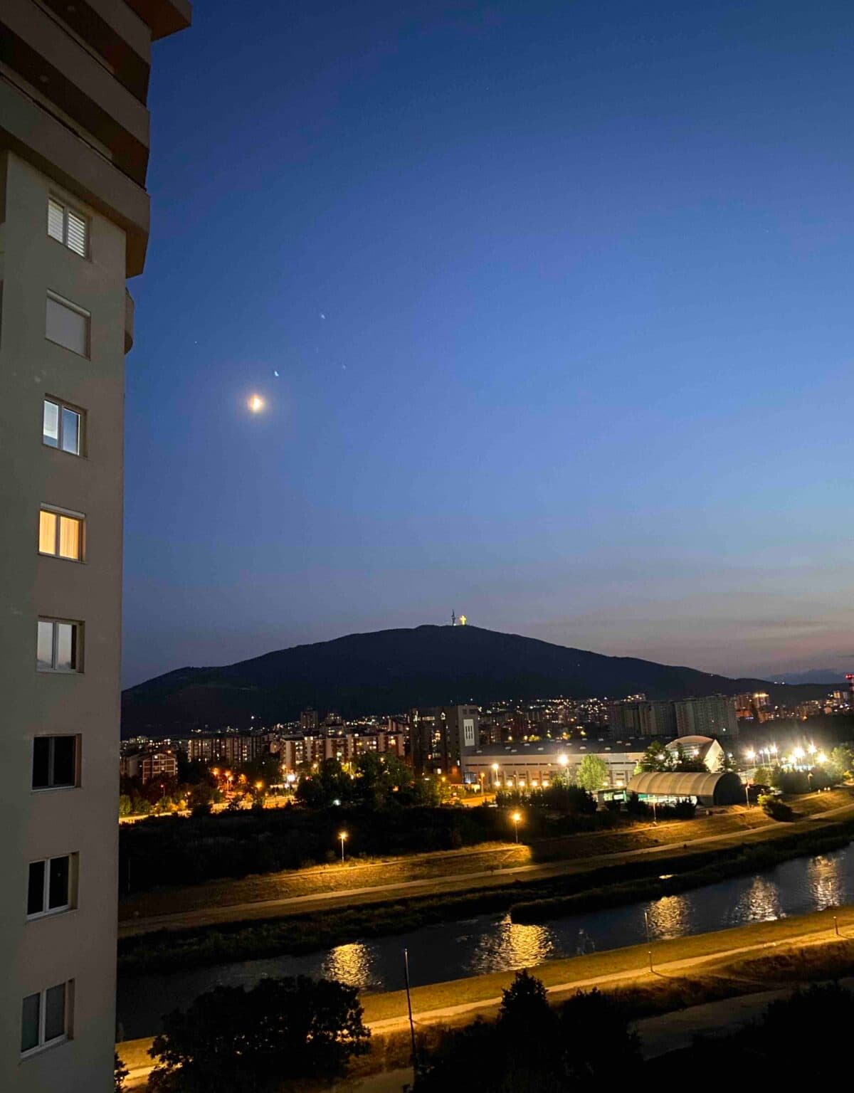 Apartment in the “Cosmos” Residential Complex 54 m² - For Sale - Aerodrom - Image 10