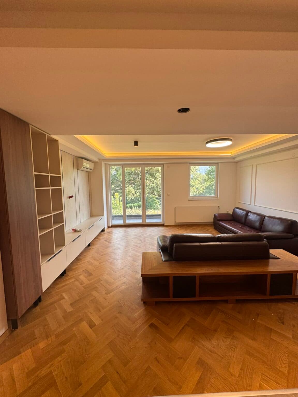 Apartment 115 m² Near the Aleksandar Palace Hotel - For Rent - Skopje - Image 10