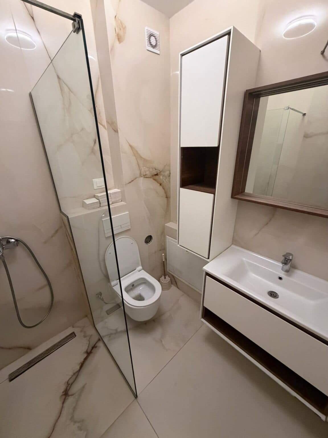 Commercial Space for Rent in East Gate - For Rent - Gazi Baba - Image 13