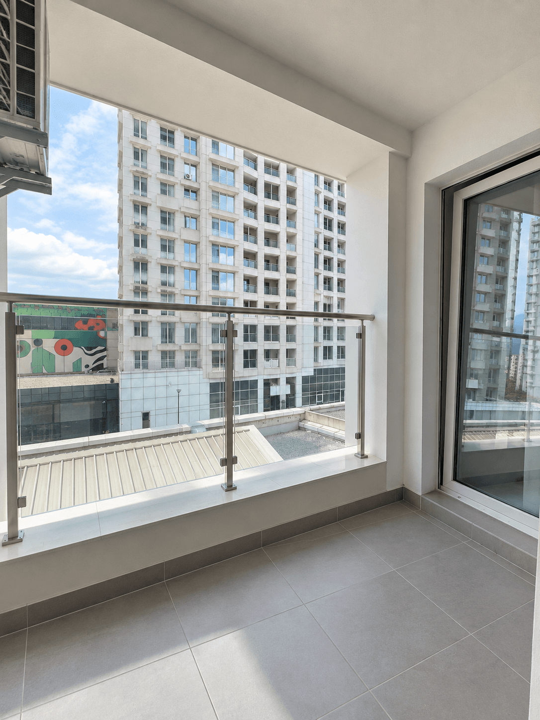 Стан 54м2 во Cevahir Sky City - 2