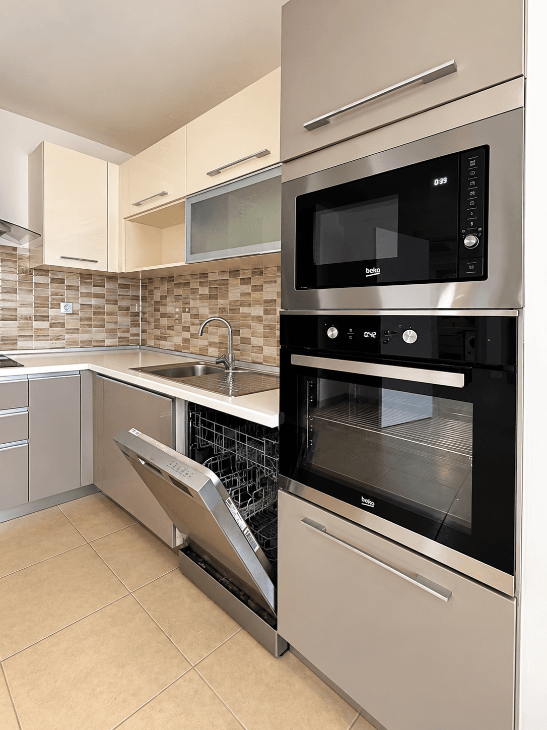 Стан 55м2 во Cevahir Sky City - За Изнајмување - Аеродром - Слика 4