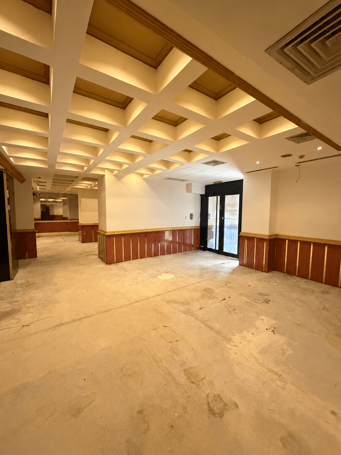 Business space in an excellent location in the city center - For Rent - Skopje