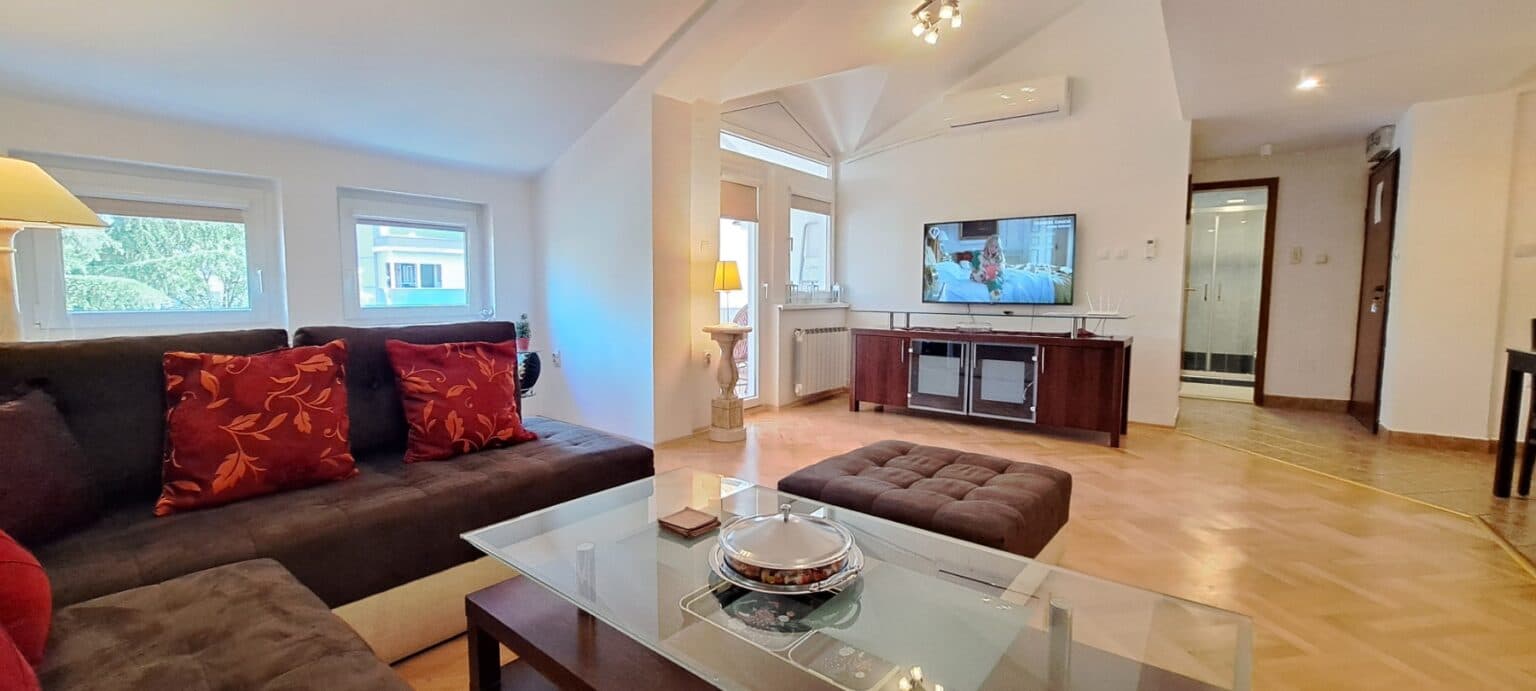 Apartment 100 m² in Kisela Voda - For Sale - Skopje - Image 4
