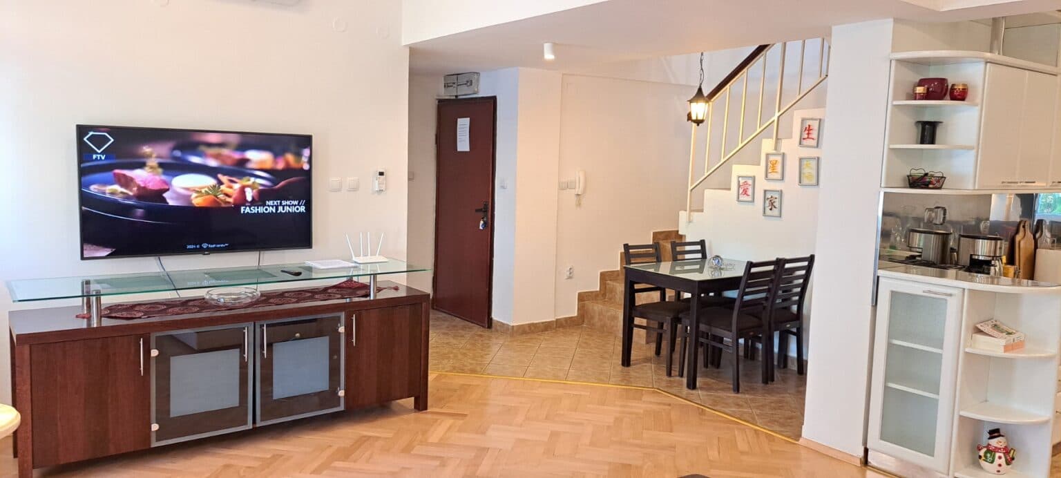 Apartment 100 m² in Kisela Voda - For Sale - Skopje - Image 7