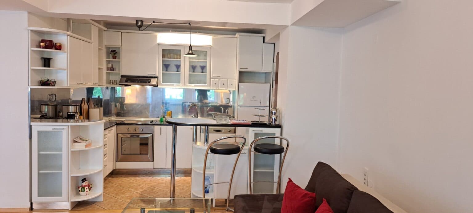 Apartment 100 m² in Kisela Voda - For Sale - Skopje - Image 6