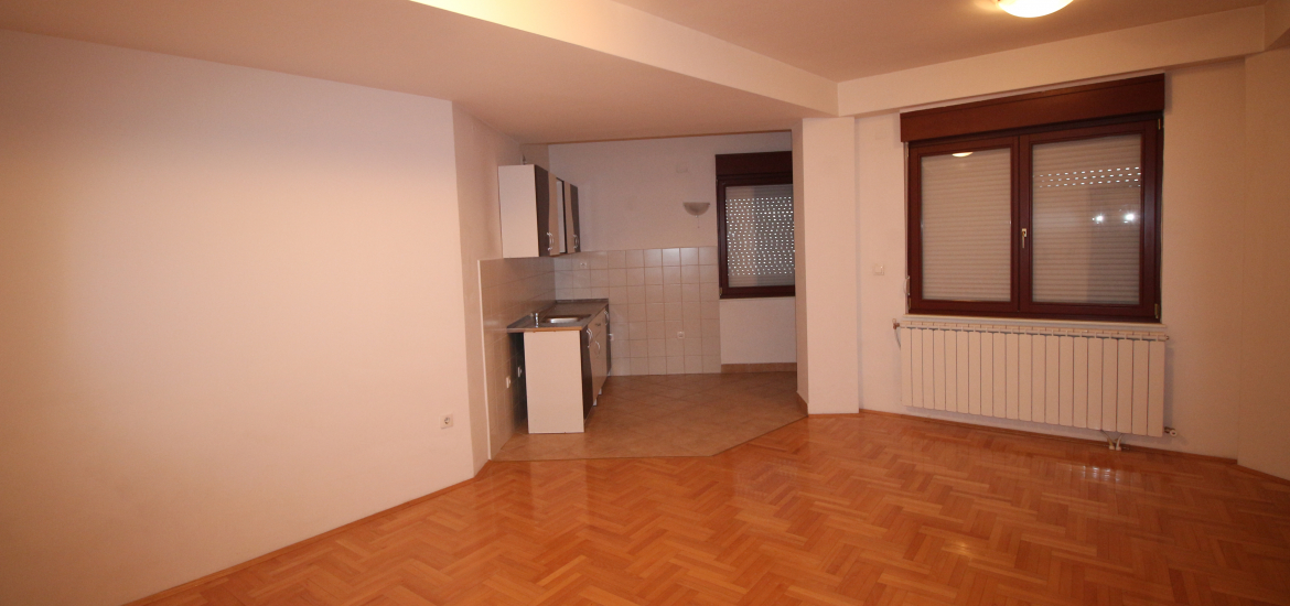 empty three-bedroom apartment for rent | property one - real estate empty three-bedroom apartment for rent | property one - real estate